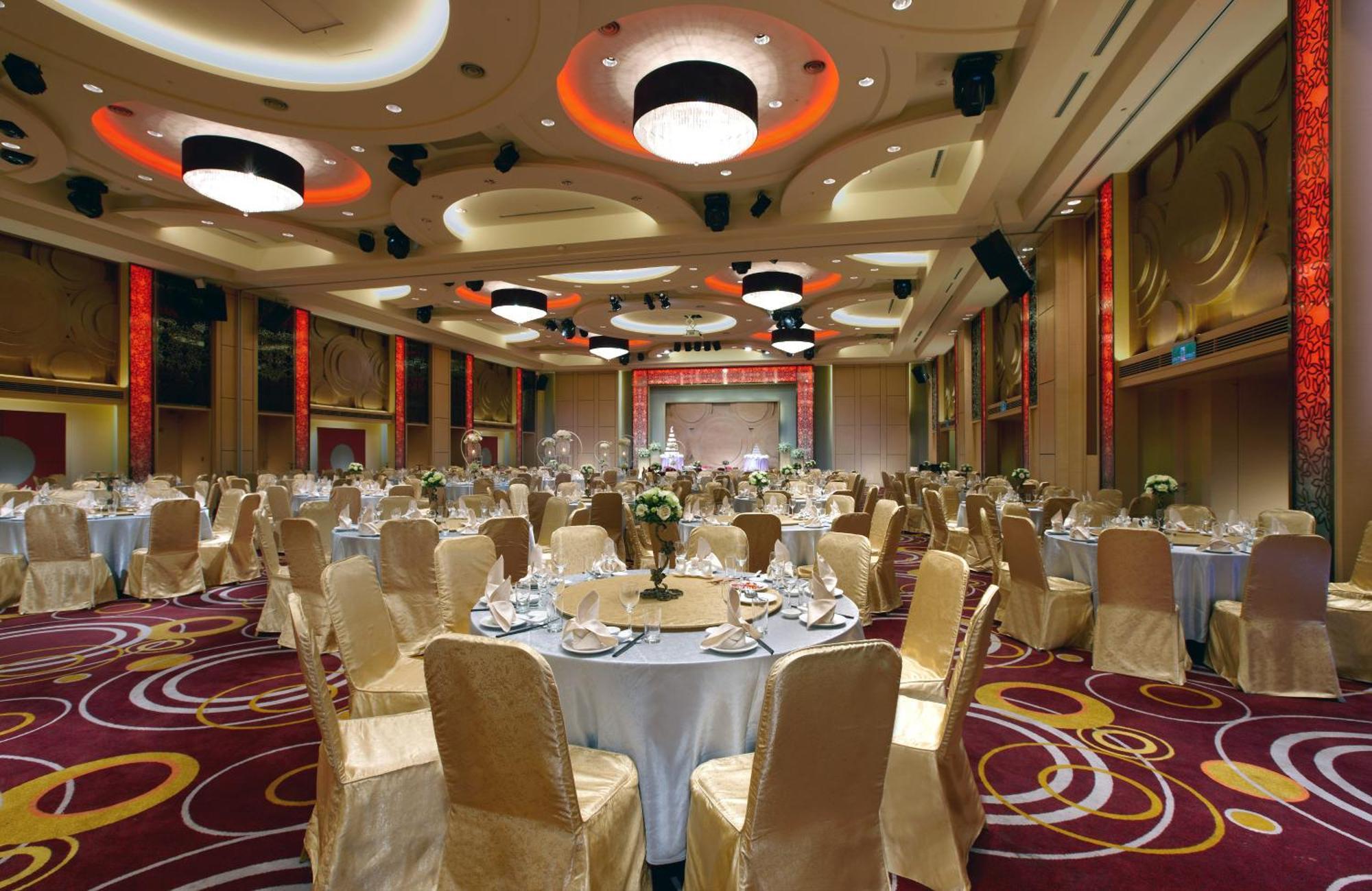 Evergreen Resort Hotel - Jiaosi Jiaoxi Zewnętrze zdjęcie The ballroom